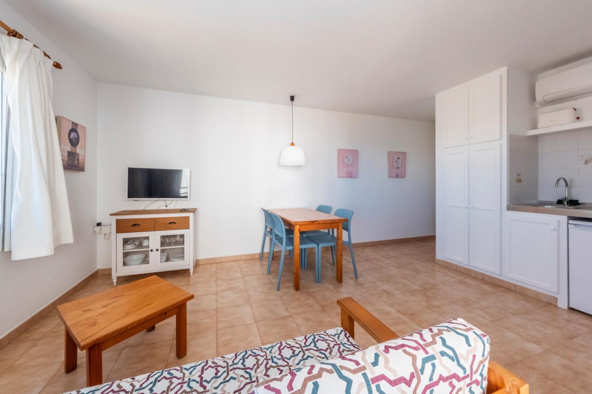 Apartamentos Sol Ponent Κάλα Μπλάνκα Εξωτερικό φωτογραφία