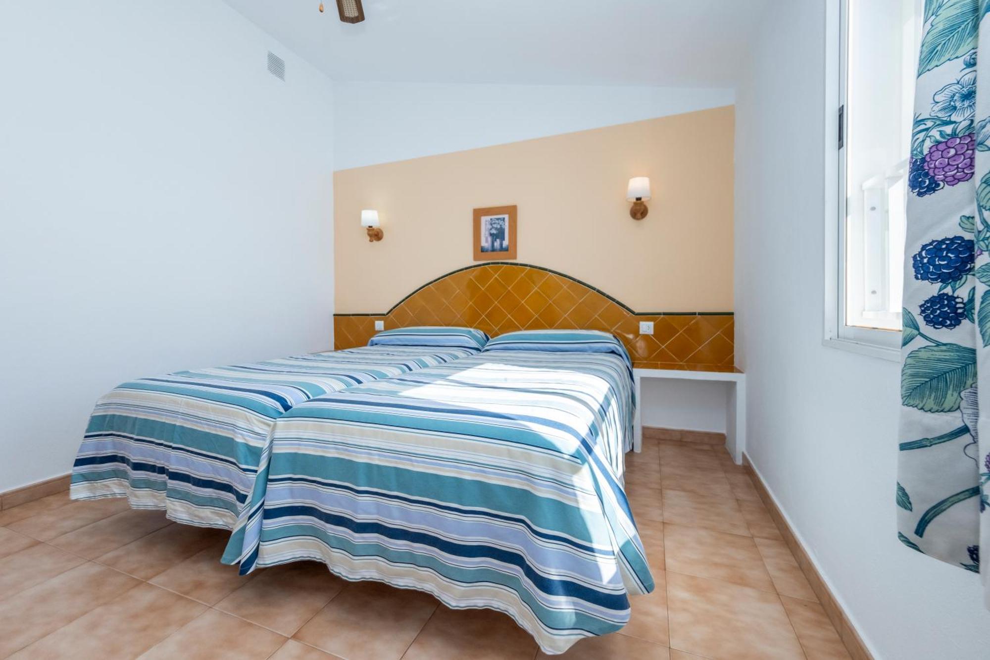 Apartamentos Sol Ponent Κάλα Μπλάνκα Εξωτερικό φωτογραφία